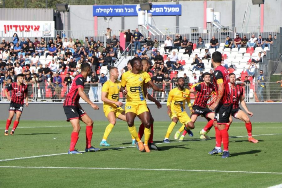 مكابي أبناء الرينة يرتقي للدرجة العليا بفوزه على هبوعيل ام الفحم